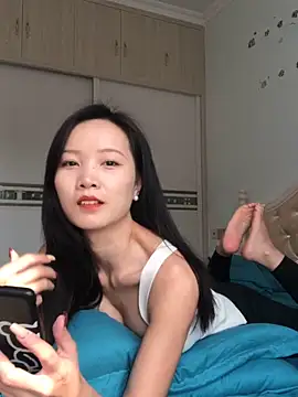 Mile-m online show from November 28, 2025, 3:39 am