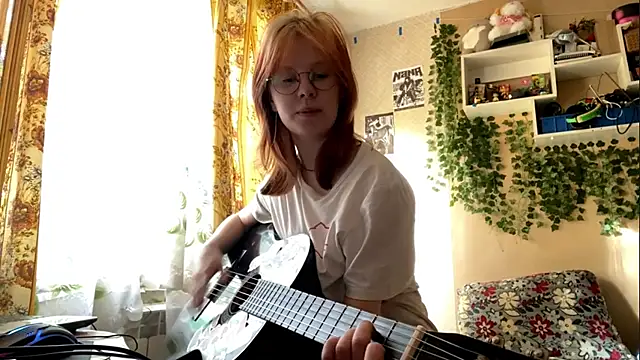 AnitaVanruiten online show from October 4, 2025, 10:28 am