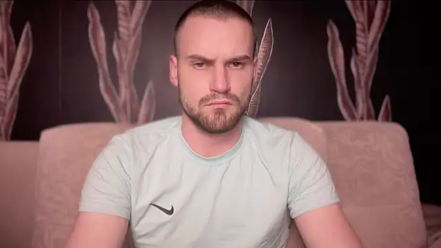 Snapshot of Iveraan chatting on October 20, 2025, 6:41 pm Iveraan online show from October 20, 2025, 6:41 pm