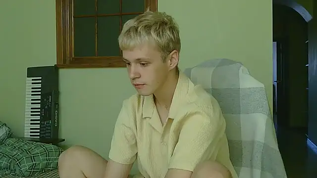  Timmy Boy  online show from October 19, 2025, 7:22 am