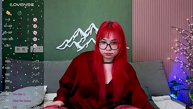 Snapshot of Klee_Love chatting on October 13, 2025, 4:36 am Klee Love online show from October 13, 2025, 4:36 am