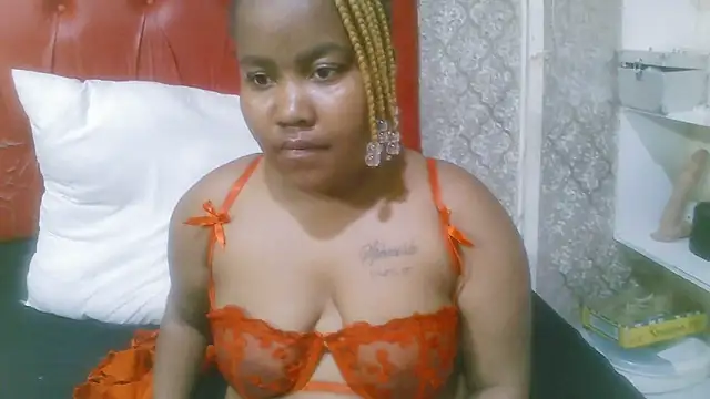 ChubbyMigetxx online show from October 24, 2025, 9:36 pm