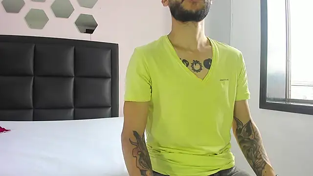 Snapshot of 2_fire chatting on December 18, 2025, 7:40 pm 2 fire online show from December 18, 2025, 7:40 pm