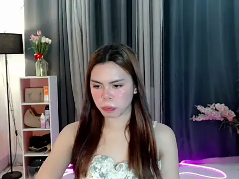Snapshot of buttycamillex chatting on May 17, 2026, 4:29 pm buttycamillex online show from May 17, 2026, 4:29 pm