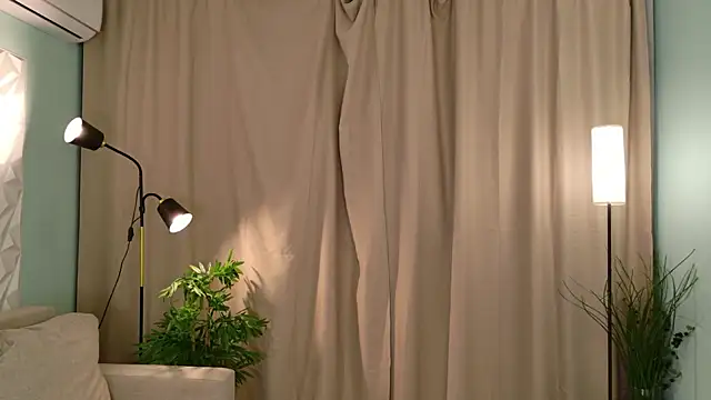 Snapshot of Playful_Lia chatting on November 5, 2025, 2:09 pm Playful Lia online show from November 5, 2025, 2:09 pm