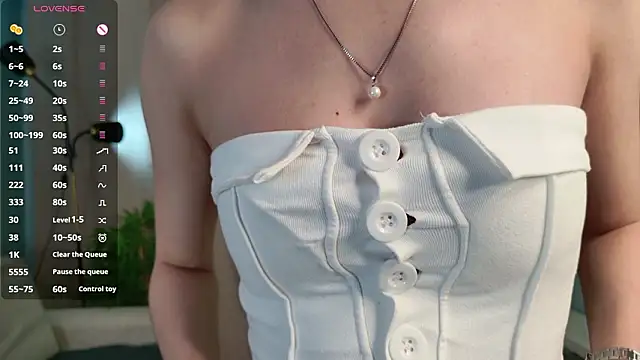 Snapshot of Playful_Lia chatting on February 15, 2026, 2:27 pm Playful Lia online show from February 15, 2026, 2:27 pm