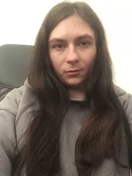 Snapshot of Twolatte1520 chatting on November 4, 2025, 10:08 am Twolatte1520 online show from November 4, 2025, 10:08 am