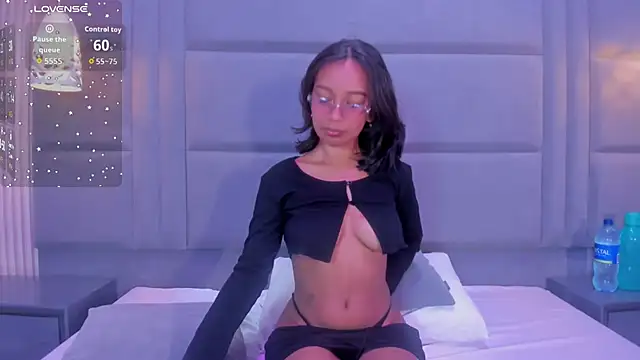 AliceJackkson online show from October 16, 2025, 11:40 am