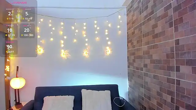 luna valen online show from January 13, 2026, 9:08 pm