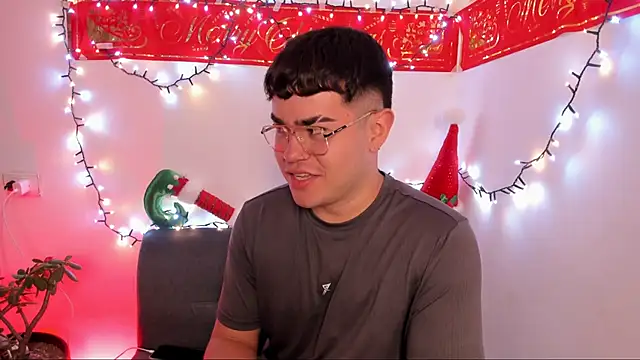 Snapshot of thiago_occonor chatting on November 22, 2025, 7:29 am thiago occonor online show from November 22, 2025, 7:29 am