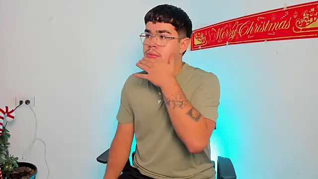 Snapshot of thiago_occonor chatting on December 18, 2025, 5:01 am thiago occonor online show from December 18, 2025, 5:01 am