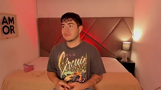 Snapshot of thiago_occonor chatting on October 30, 2025, 12:25 pm thiago occonor online show from October 30, 2025, 12:25 pm