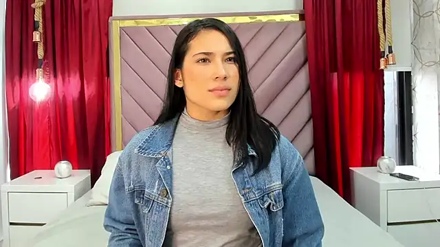 Snapshot of GeorginaFit chatting on December 22, 2025, 7:58 pm GeorginaFit online show from December 22, 2025, 7:58 pm