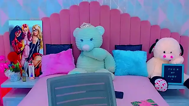 miss dania75 online show from November 25, 2025, 5:19 am