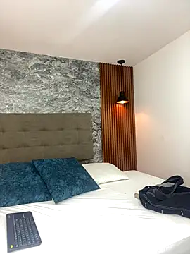 Sam Clark online show from October 19, 2025, 3:53 am