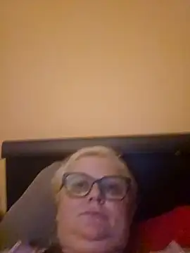 NieMaJazdyBezGwiazdy7883 online show from November 2, 2025, 7:46 am