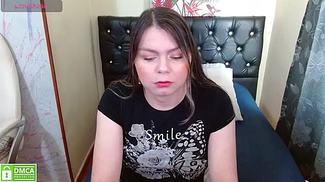 Snapshot of Cynthi-Sweet chatting on October 15, 2025, 3:42 pm Cynthi-Sweet online show from October 15, 2025, 3:42 pm