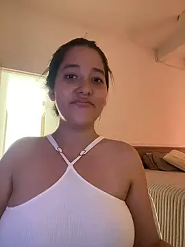 Snapshot of Nhefertary chatting on July 8, 2026, 5:35 pm Nhefertary online show from July 8, 2026, 5:35 pm