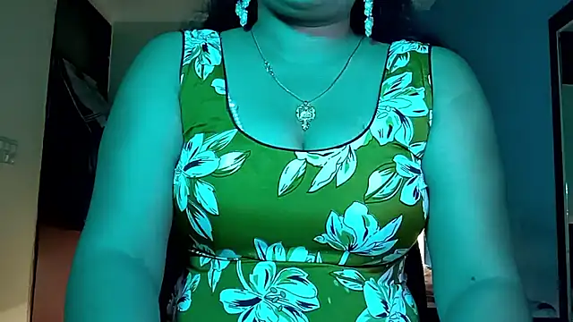 Snapshot of horny_milf_couple chatting on June 30, 2026, 7:58 pm horny milf couple online show from June 30, 2026, 7:58 pm