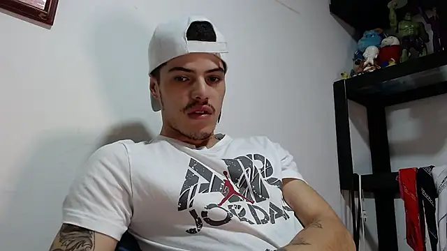 imsammytop online show from November 6, 2025, 9:57 am