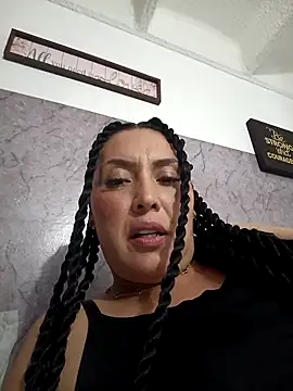 Snapshot of Nina-Velour chatting on October 15, 2025, 1:48 am Nina-Velour online show from October 15, 2025, 1:48 am