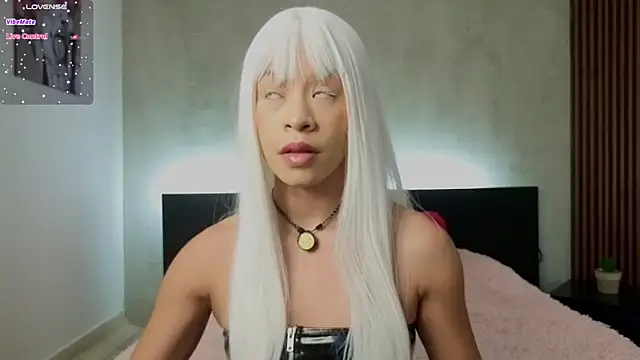 kimhilton  online show from February 25, 2026, 4:01 am