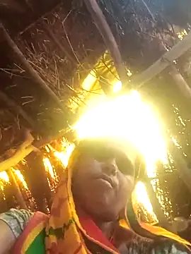 Snapshot of Janvi_tv chatting on October 8, 2025, 2:02 am Janvi tv online show from October 8, 2025, 2:02 am