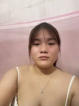 Beautiful-light22 online show from November 10, 2025, 6:02 pm