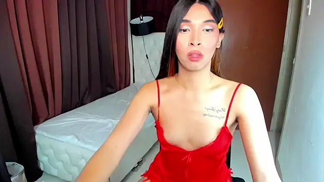 Yourdreamgoddess online show from October 15, 2025, 6:27 pm