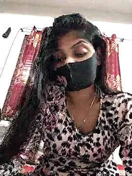 Snapshot of Queen-Any chatting on November 12, 2025, 8:12 pm Queen-Any online show from November 12, 2025, 8:12 pm