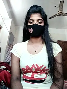 Snapshot of Queen-Any chatting on December 17, 2025, 4:28 am Queen-Any online show from December 17, 2025, 4:28 am