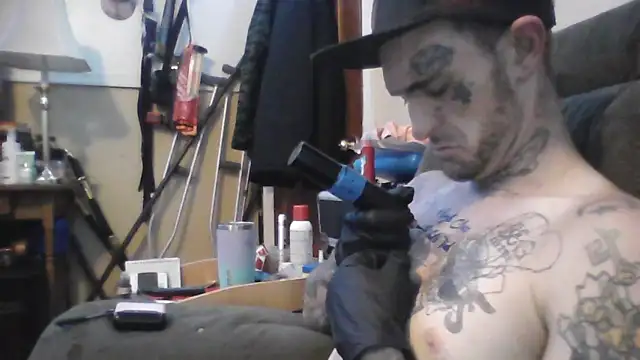 SWAGGDaddy93 online show from March 31, 2026, 7:10 am