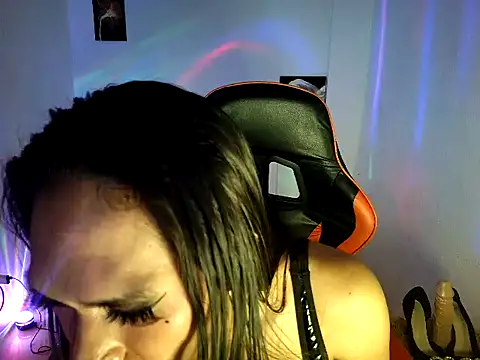 Savana Maison online show from February 10, 2026, 3:33 pm