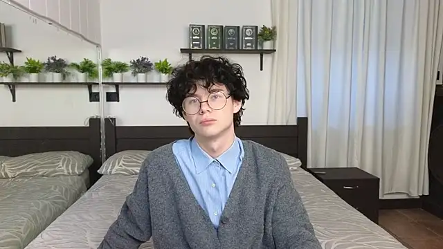 Snapshot of Cute_Mike chatting on February 13, 2026, 10:48 am Cute Mike online show from February 13, 2026, 10:48 am