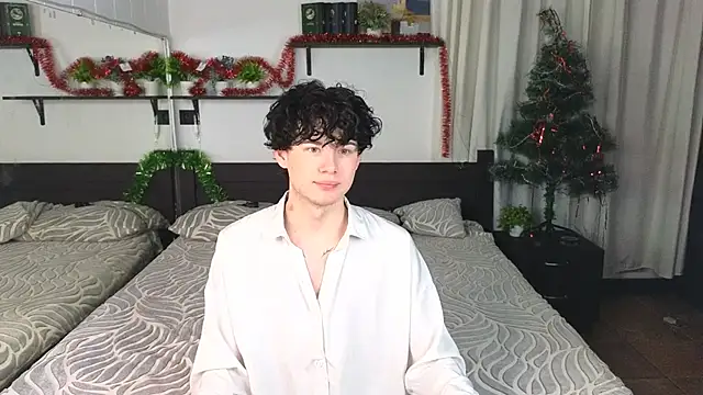 Snapshot of Cute_Mike chatting on January 11, 2026, 1:07 pm Cute Mike online show from January 11, 2026, 1:07 pm