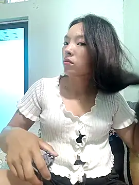 Snapshot of Genie_tin chatting on October 21, 2025, 1:27 am Genie tin online show from October 21, 2025, 1:27 am