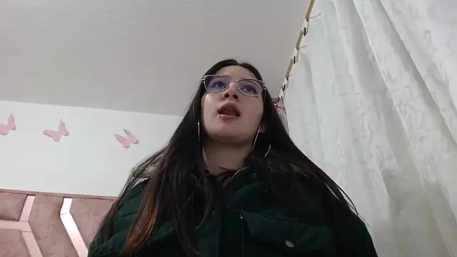 Snapshot of Rose_Baker- chatting on October 18, 2025, 4:58 am Rose Baker- online show from October 18, 2025, 4:58 am