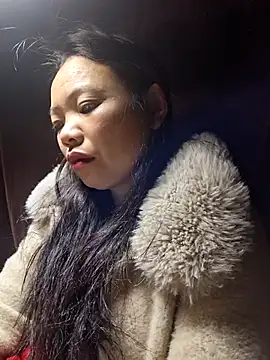 miomio-12 online show from March 13, 2026, 9:20 pm