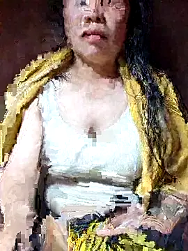 Snapshot of miomio-12 chatting on October 31, 2025, 1:19 pm miomio-12 online show from October 31, 2025, 1:19 pm