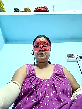 Snapshot of misti02 chatting on October 12, 2025, 10:44 pm misti02 online show from October 12, 2025, 10:44 pm