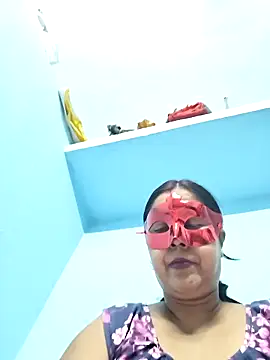 Snapshot of misti02 chatting on October 14, 2025, 5:35 pm misti02 online show from October 14, 2025, 5:35 pm