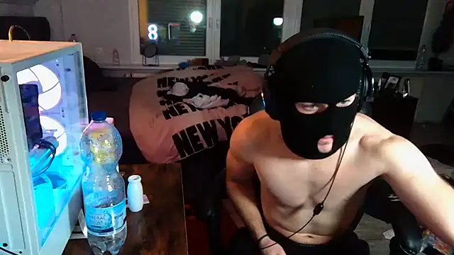 WolkenJunge2006 online show from November 2, 2025, 9:09 pm