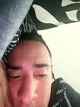 Snapshot of miguevice chatting on October 6, 2025, 7:53 am miguevice online show from October 6, 2025, 7:53 am
