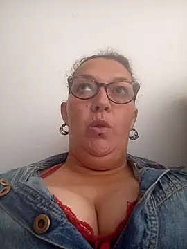 -saraqueen- online show from October 24, 2025, 3:55 pm