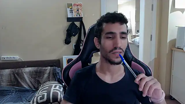 junokun22 online show from October 8, 2025, 6:19 pm