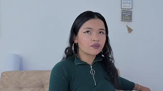 Snapshot of Catherine____ chatting on October 14, 2025, 11:11 am Catherine online show from October 14, 2025, 11:11 am