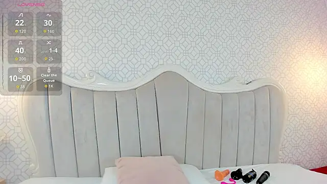 MarcelaCortes online show from November 27, 2025, 9:37 pm