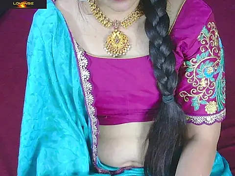 Snapshot of traditional_Jaanvi chatting on May 1, 2026, 12:48 am traditional Jaanvi online show from May 1, 2026, 12:48 am
