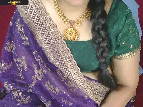 Snapshot of traditional_Jaanvi chatting on May 14, 2026, 1:02 am traditional Jaanvi online show from May 14, 2026, 1:02 am