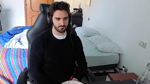 Al3xox02 online show from March 30, 2026, 11:44 am